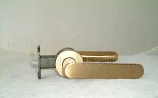 日本原裝單舌通道執(zhí)手門鎖 功能五金與可靠工具的典范